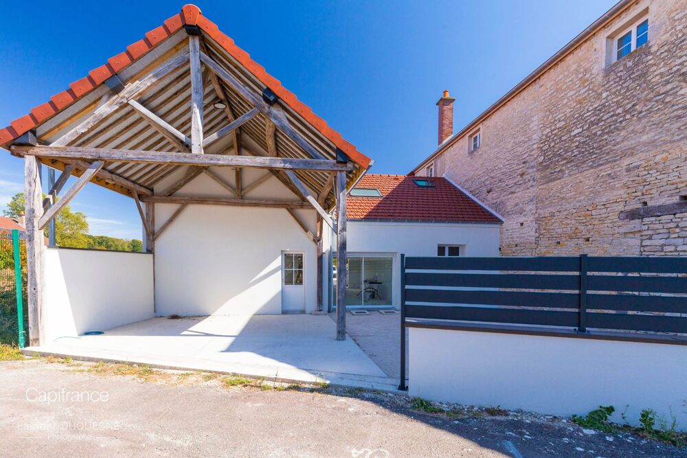 à vendre  Propriété/château Lux (21120)