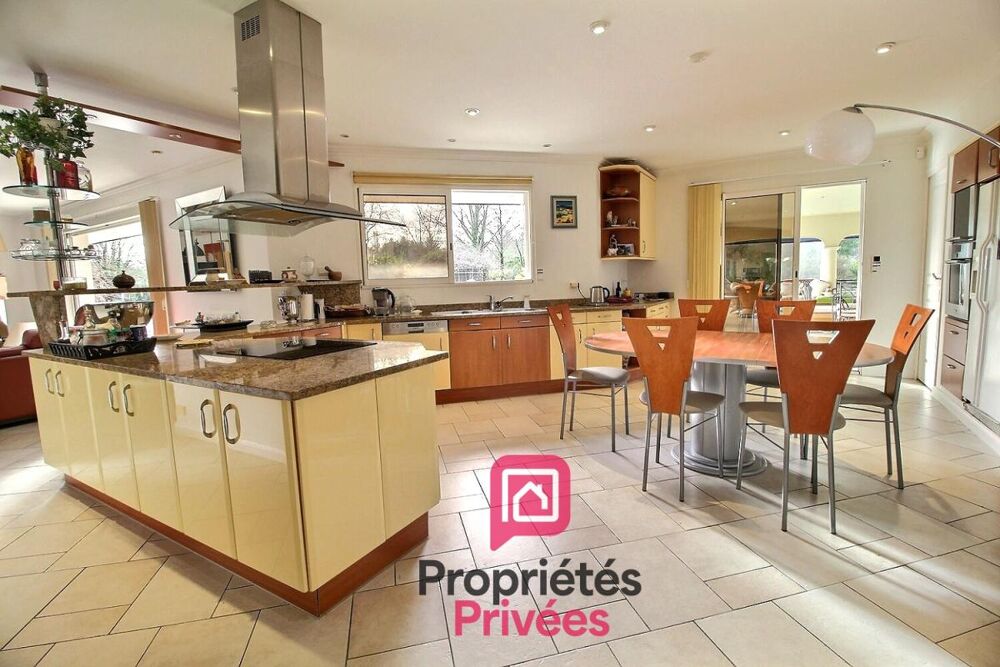 Vente Maison A seulement 1h de PARIS - PROPRIETE CONTEMPORAINE D'EXCEPTION de 350 m2 - PISCINE chauffée - JACUZZI - PARC ARBORE d'environ 420 Villemandeur