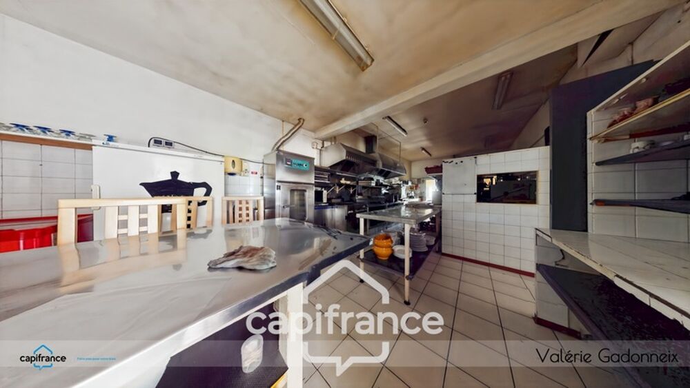 � vendre  Propri�t�/ch�teau Sainte-Soulle (17220)