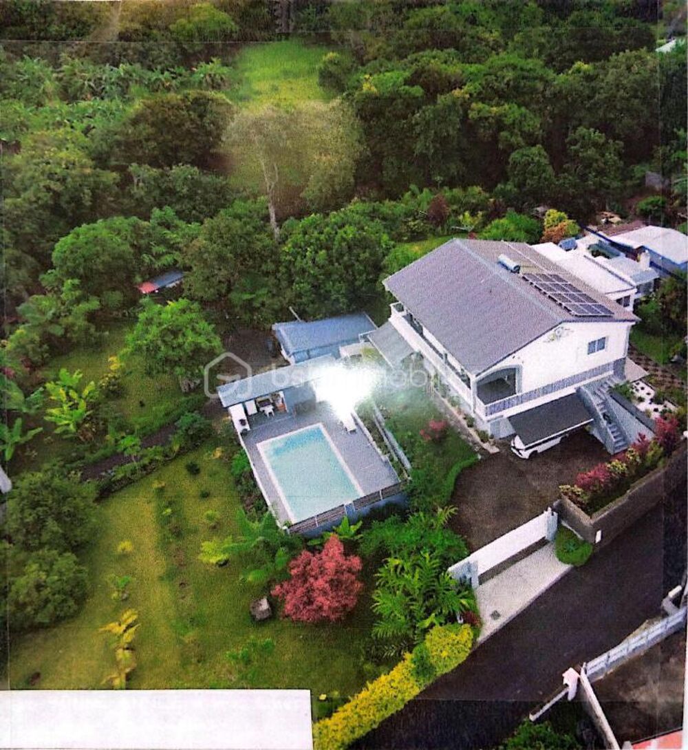 Vente Villa Villa avec piscine jacuzzi et grand jardin à l'île de la Réunion Entre deux