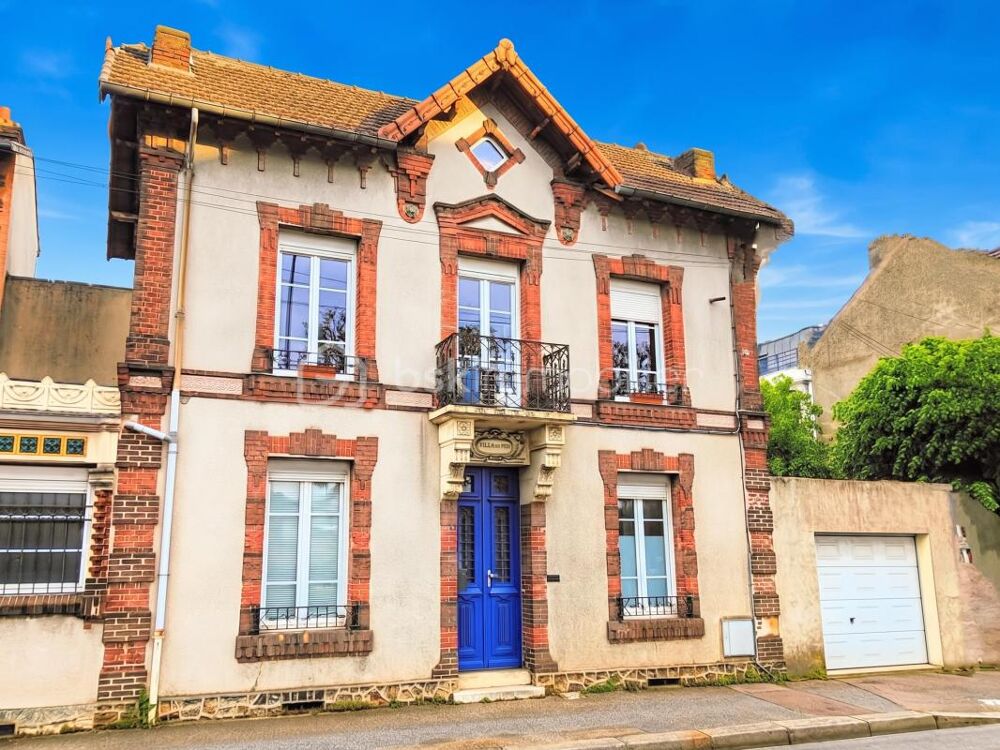 Exceptionnelle bâtisse historique de 1890 'La Villa du Midi'  Potentiel rare d'investissement (4 à 5 logements) avec jardin clo