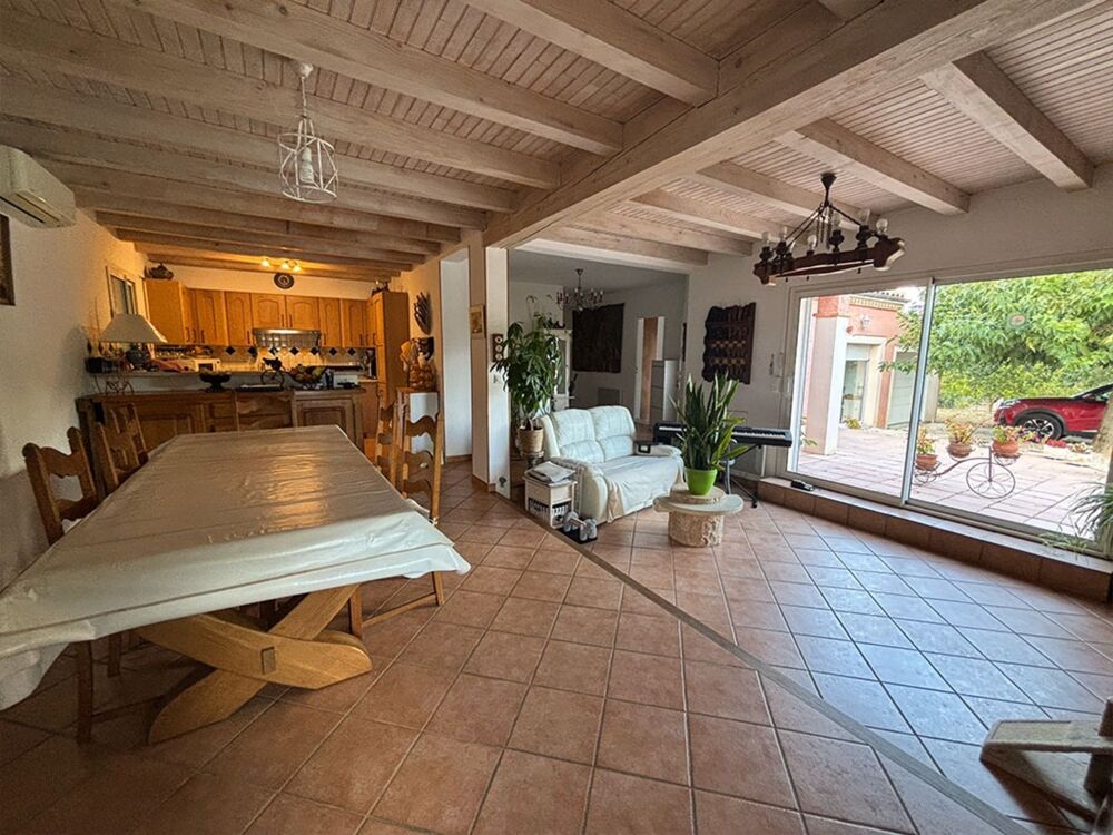 Vente Maison MAISON FAMILIALE AVEC PISCINE ET JARDIN DANS UN ENVIRONNEMENT RESIDENTIEL Peyrole