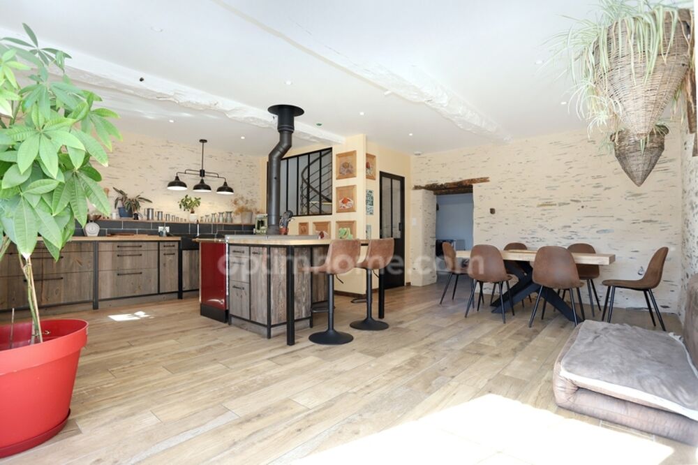 Maison de Caractère Rénovée  188 m²  Proche Châteaubriant (44)