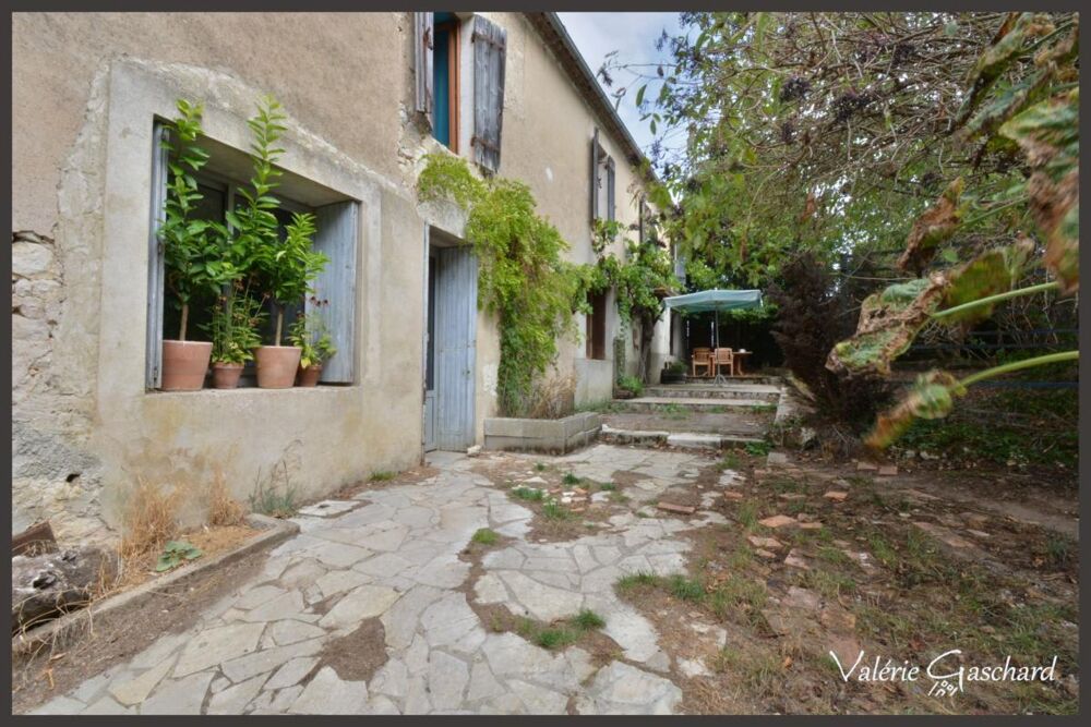 Vente Maison À vendre  Corps de ferme en pierre de 250 m² à rénover 5 chambres, dépendances XXL (650 m²), prairie et bois sur 3 hectares. Sit Nastringues