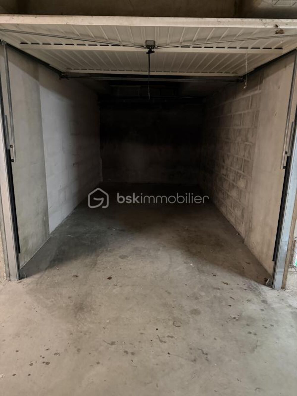 Vente Parking/Garage Opportunité unique : Parking à vendre au cœur de la ville Corbeil essonnes