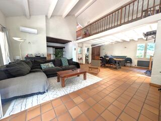  Villa � vendre 5 pi�ces 205 m�