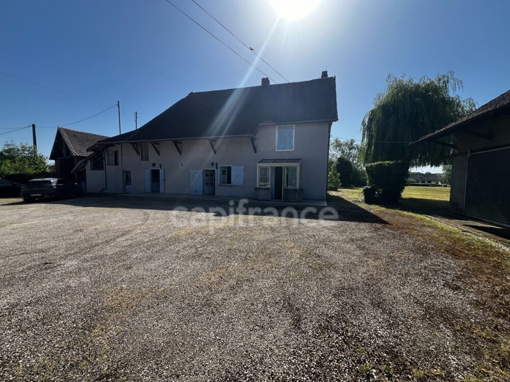 Longère avec 1 hectare de terrain et dépendances