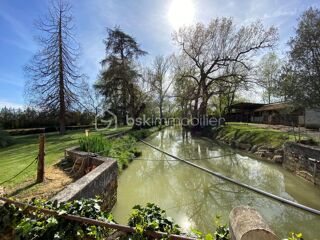  Moulin  vendre 8 pices 240 m