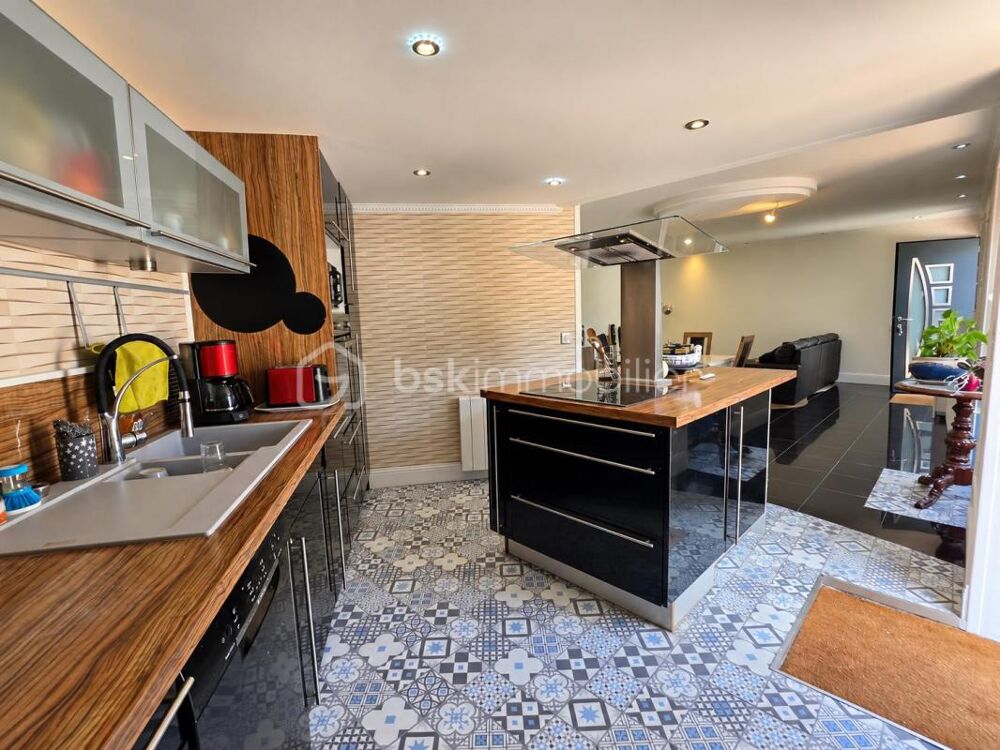 Vente Maison DAMMARTIN-SUR-TIGEAUX, MAISON AVEC GRANDE COUR, 2 CHAMBRES Crecy la chapelle