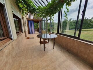  Propri�t�/ch�teau � vendre 7 pi�ces 210 m�