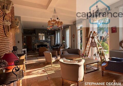   A VENDRE : Maison bourgeoise- Charme fou ! Centre-ville La Capelle (02) Maison - 13 pi�ce(s) - 315 m�