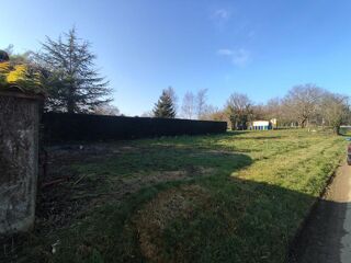  Remise / Grange � vendre 2 pi�ces 46 m� Savigne