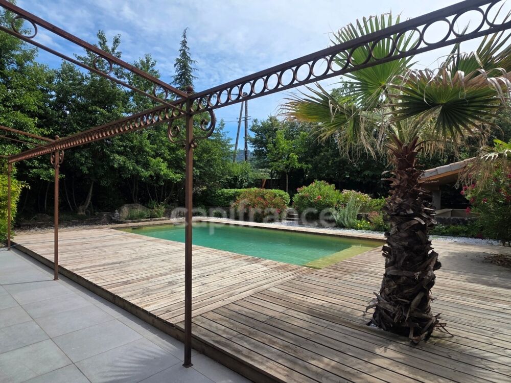 Maison à vendre de 200 m² avec piscine  Piégros-la-Clastre (26)