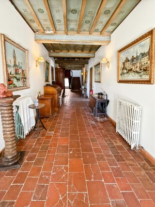  Maison à vendre 12 pièces 617 m²