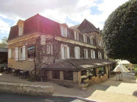   Magnifique fonds de commerce d'hôtel/restaurant dans un village classé du Périgord noir 