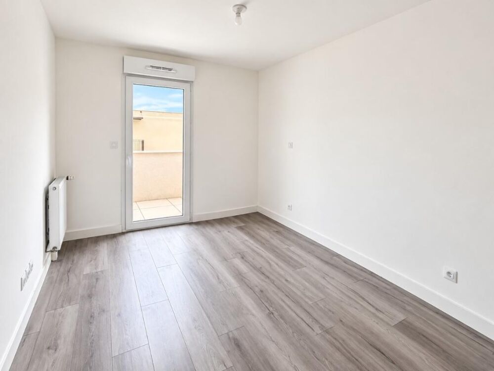 Appartement T2 avec parking et balcon au Pontet