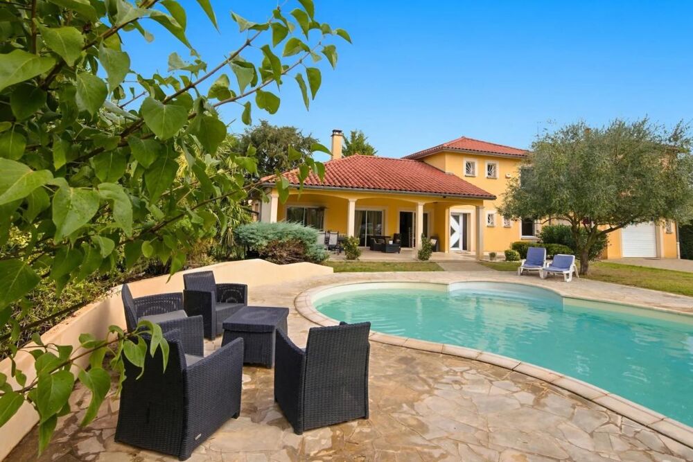 Vente Maison Maison familiale de 175 m² avec piscine à Chazay-d'Azergues Chazay d azergues