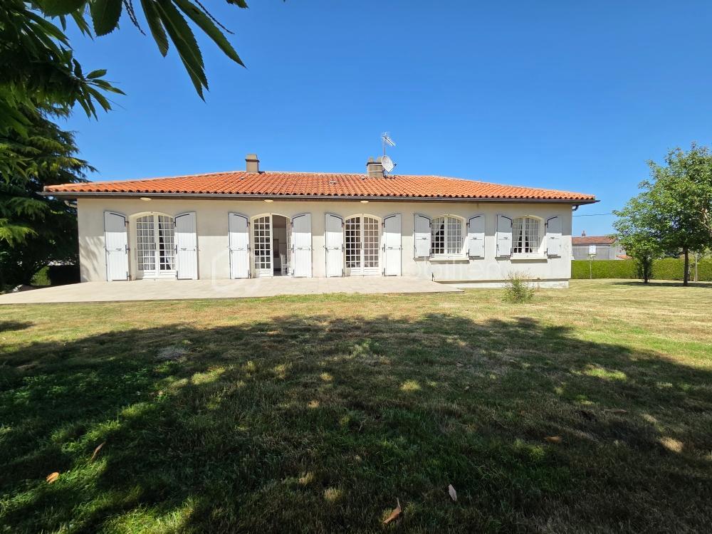 Maison 8 pièces 216m2
