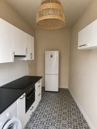  Appartement à louer 3 pièces 65 m²