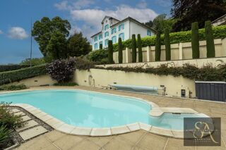  Maison � vendre 9 pi�ces 312 m�