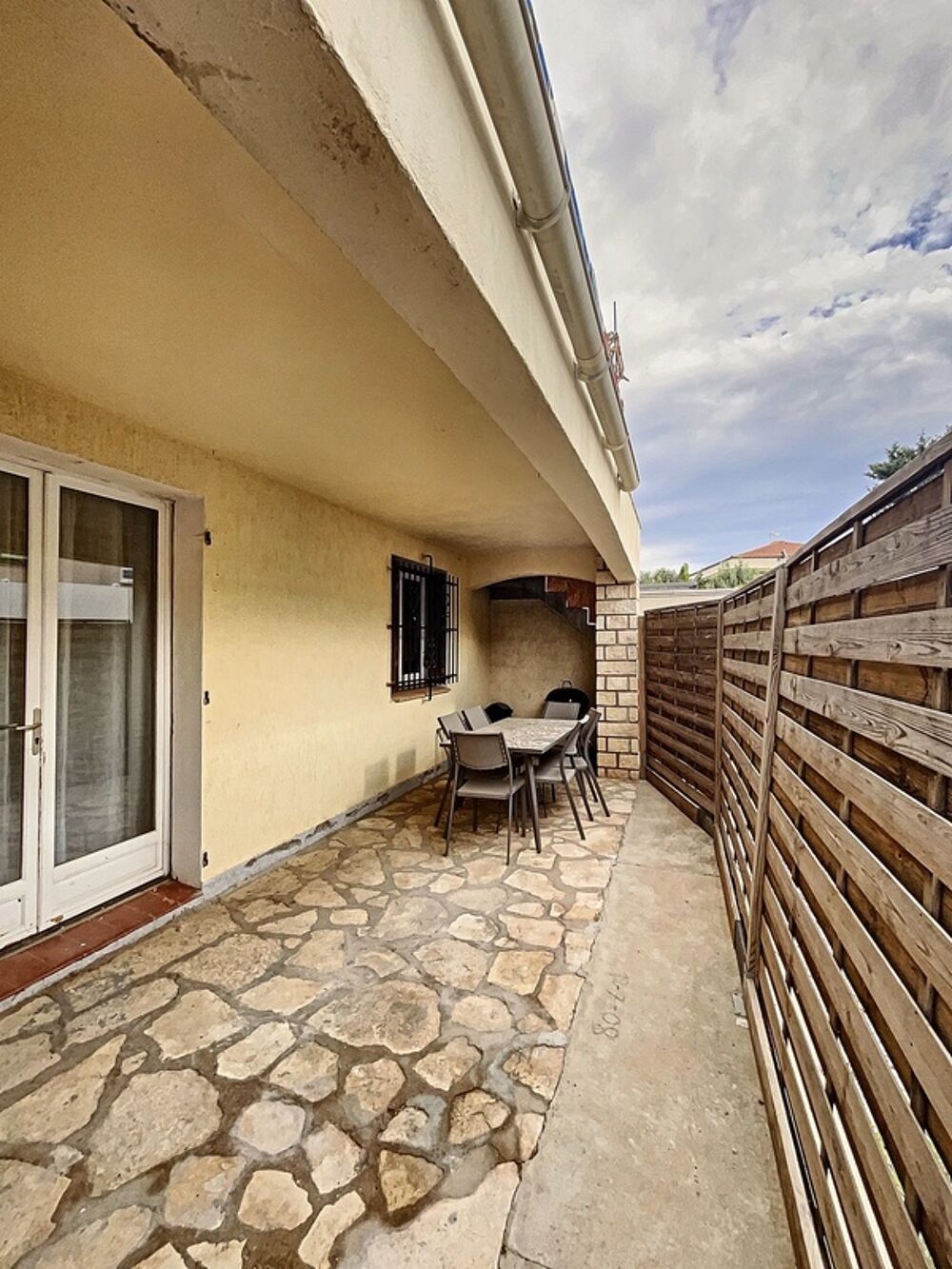 Vente Appartement *** APPARTEMENT T2 MEUBLE * TERRASSE * PARKING *** Agde