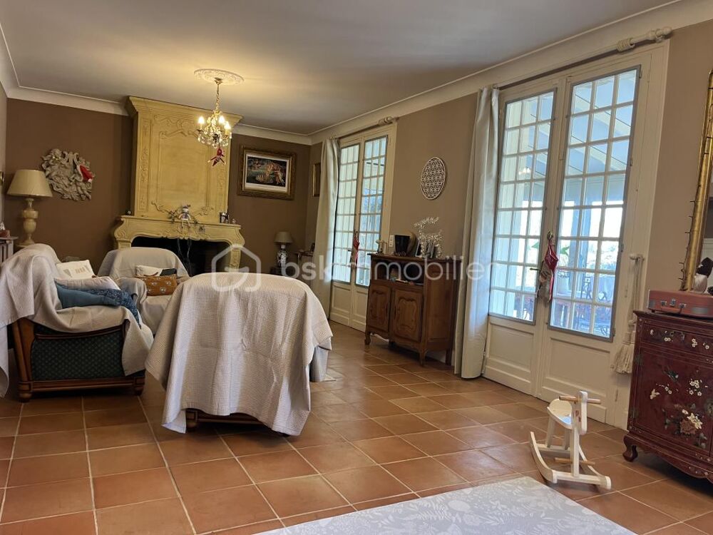 � vendre  Propri�t�/ch�teau Bergerac (24100)