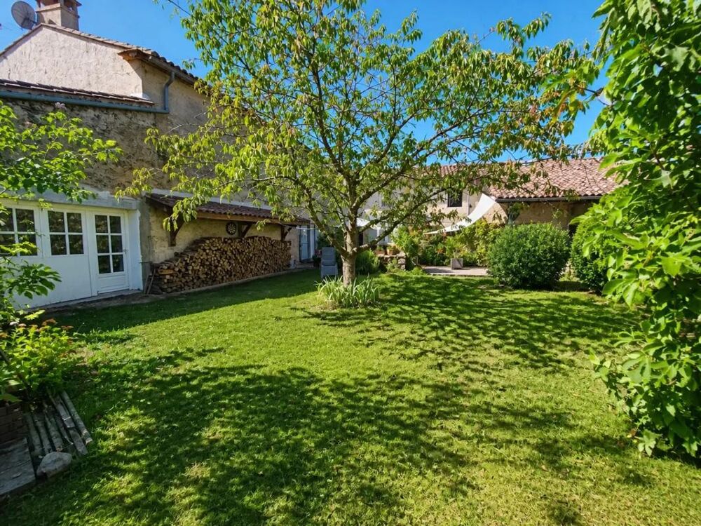 Maison 7 pièces 290 m² · à Noaillan · 290 m² · 285 000 €