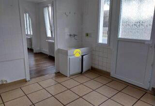  Appartement à louer 3 pièces 75 m²