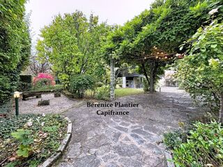  Maison � vendre 7 pi�ces 246 m�