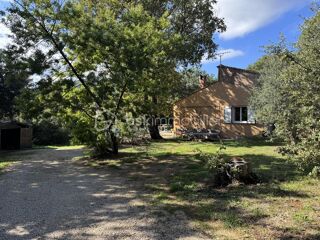 Vente Maison LA ROQUEBRUSSANNE (83136) – MAISON TRADITIONNELLE DE PLUS 146 M², 4 CHAMBRES, TERRAIN PLAT DE 2 045 M², AU CALME ABSOLU La roquebrussanne