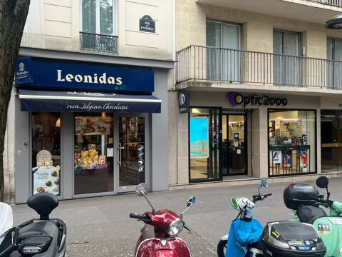   BEAU LOCAL COMMERCIAL DE 33M2 + CAVE ,VENDU LOUE , QUARTIER PYRENNEES JOURDAIN 