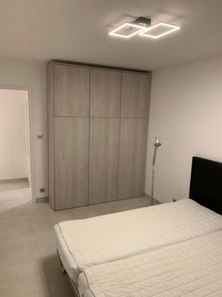  Appartement à louer 2 pièces 52 m²