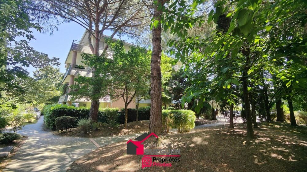 Roseraie - T4 de 81 m² avec terrasse de 20 m², piscine et box