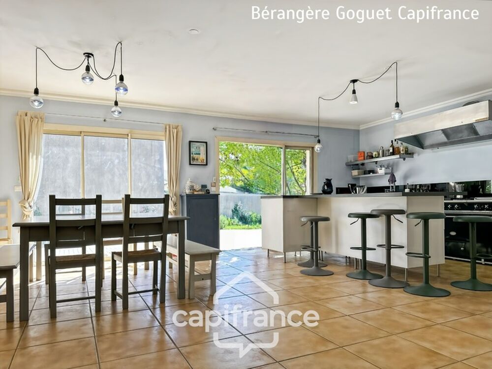 Maison à vendre 8 pièces YVRE L'EVEQUE (72)