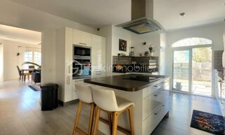  Propri�t�/ch�teau � vendre 8 pi�ces 180 m�