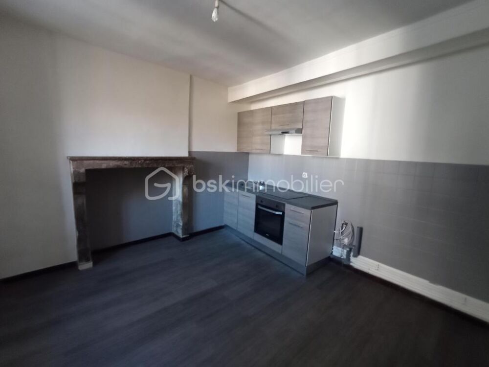 Vente Immeuble IMMEUBLE AU CENTRE VILLE DE VESOUL DE TROIS APPARTEMENTS, 2   APPARTEMENTS TYPE 3 ET UN GRAND T1 Vesoul