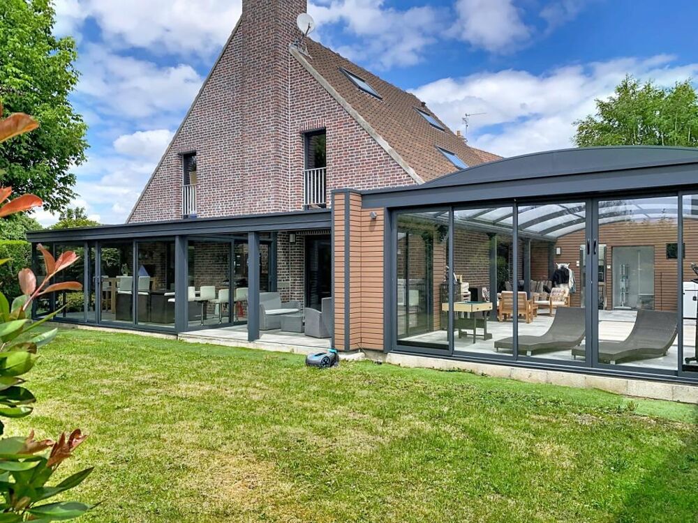 Vente Villa Villa individuelle avec piscine, 4 chambres, jardin et garages Nieppe