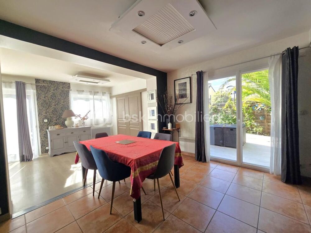 Vente Maison Maison familiale de 142 m² environ – 6 chambres Bourg des comptes