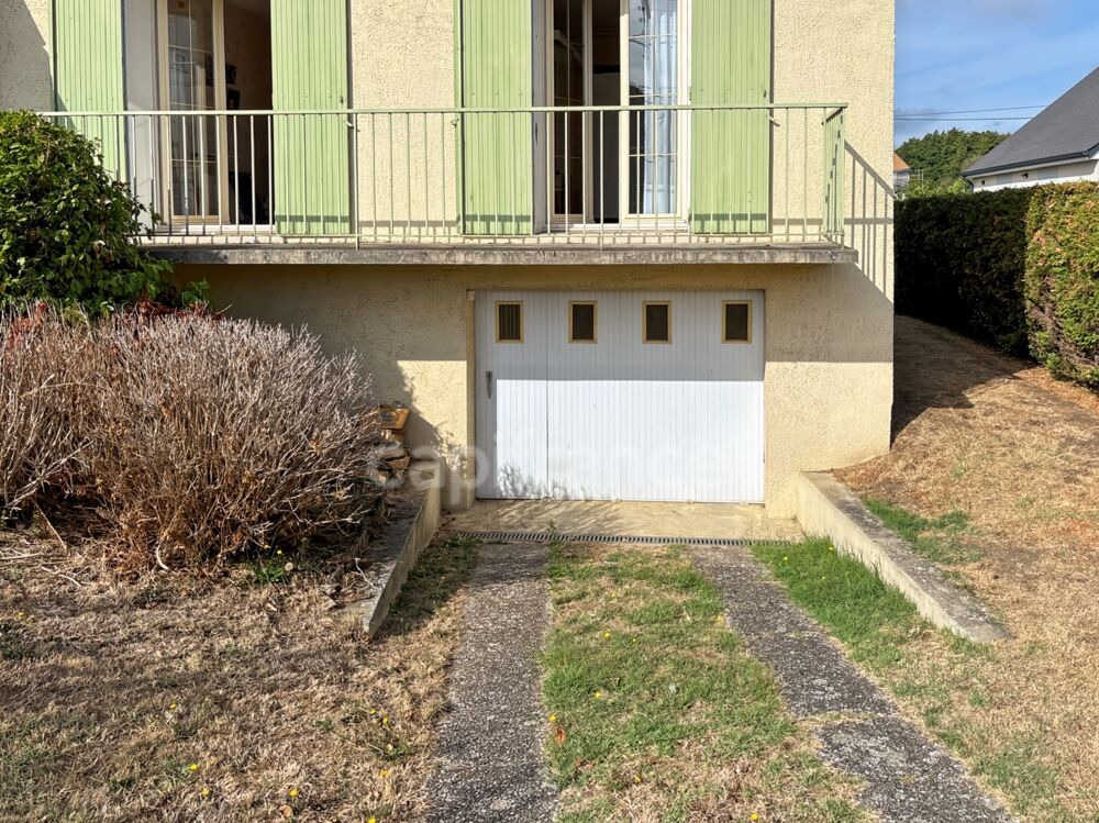 Maison à vendre vieux bourg ALLONNES (72) maison sur sous sol 3 chambres