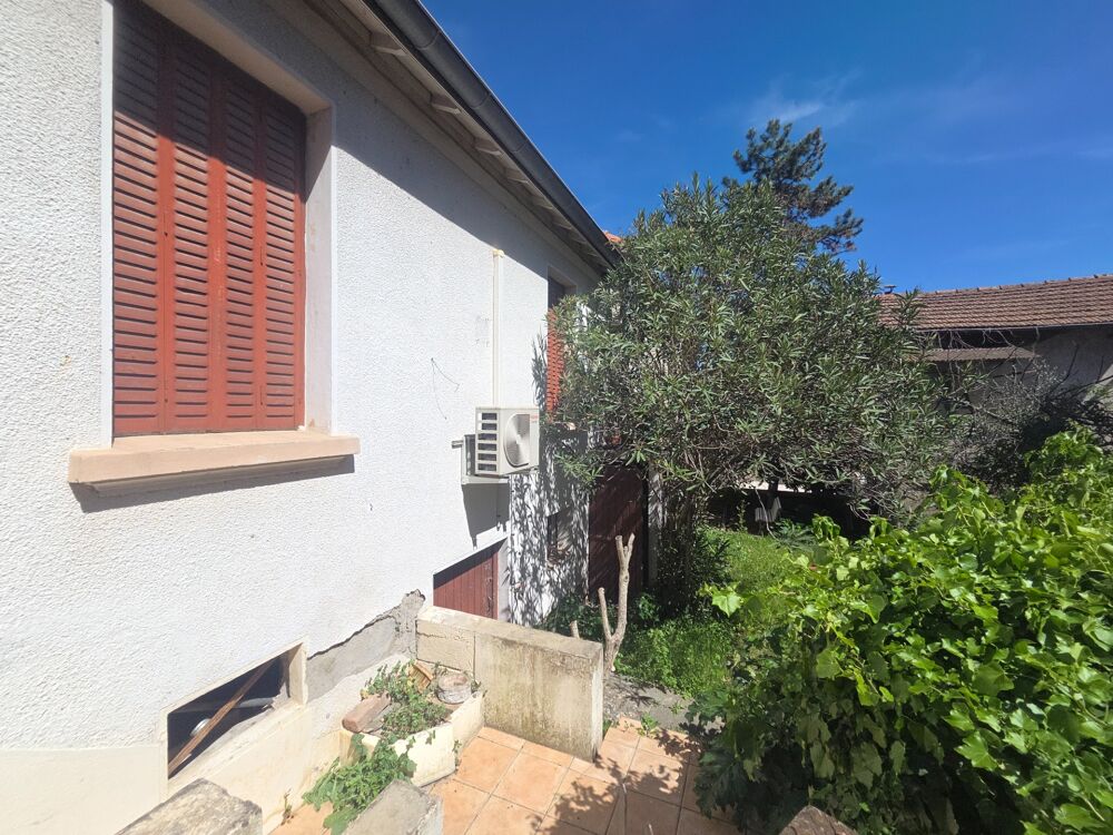 SAINT MARTIN DE VALGALGUES (30) idéal investisseur maison mitoyennes 91m² environ sur une parcelle de 175m² en centre ville