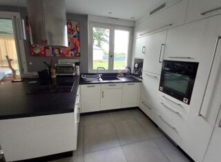  Maison à vendre 10 pièces 200 m²