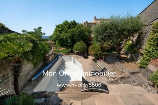 Propriété/château à vendre 8 pièces 250 m²