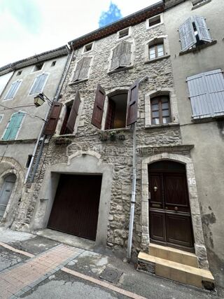  Maison  vendre 8 pices 340 m