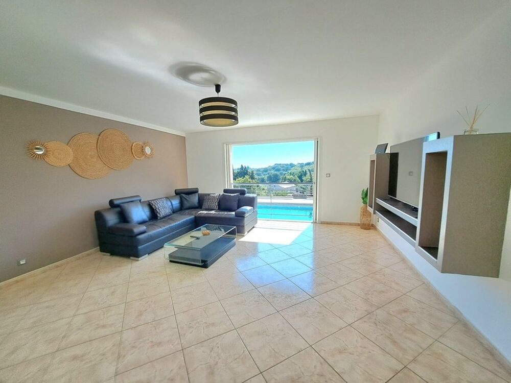 Maison de plain pied 170 m2, 5 chambres, piscine, garage, sans vis-à-vis, terrain 5540 m2 à SAN NICOLAO, Moriani (HAUTE CORSE)