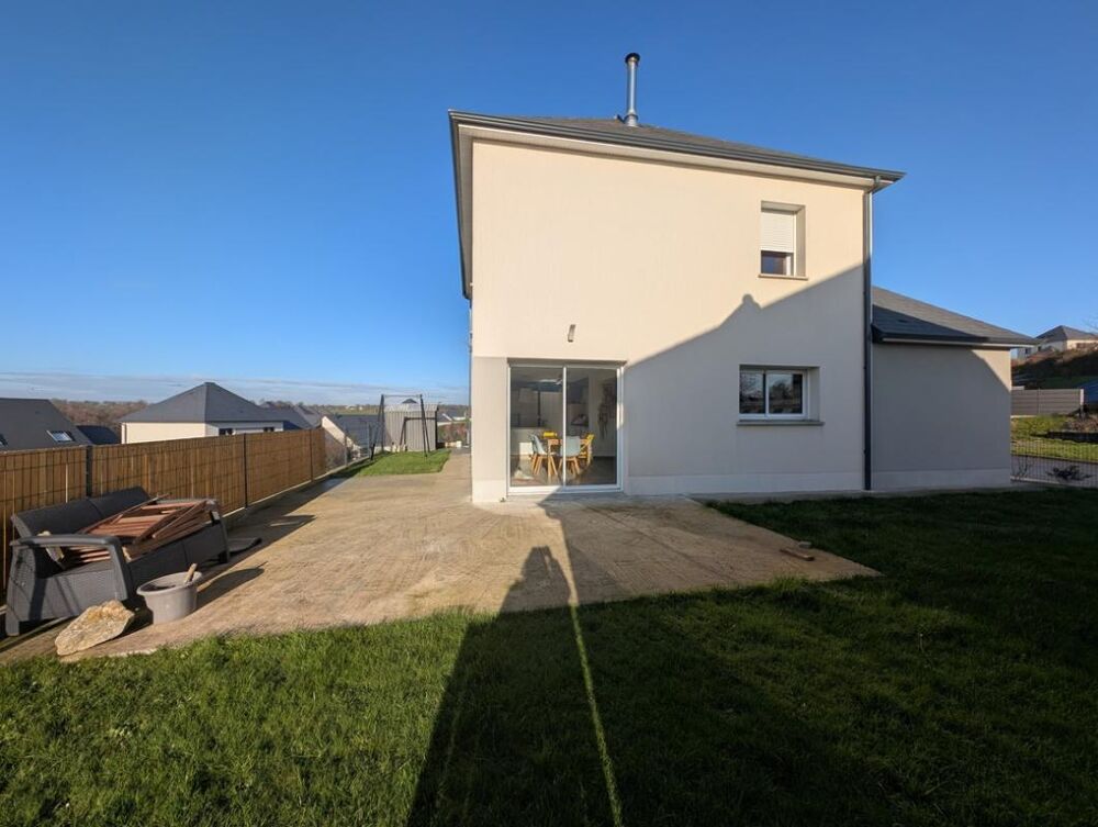Vente Maison Coup de coeur  Maison récente avec vue dégagée et aucun vis-à-vis Genest-Saint-Isle Le genest saint isle