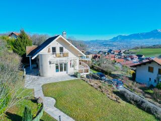  Maison  vendre 6 pices 225 m