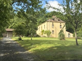  Propri�t�/ch�teau � vendre 7 pi�ces 220 m�