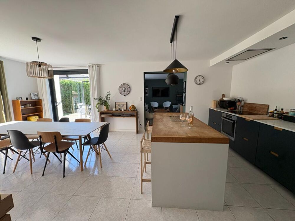 Vente Villa Villa de plain pied en centre ville de Pernes Les Fontaines Pernes les fontaines