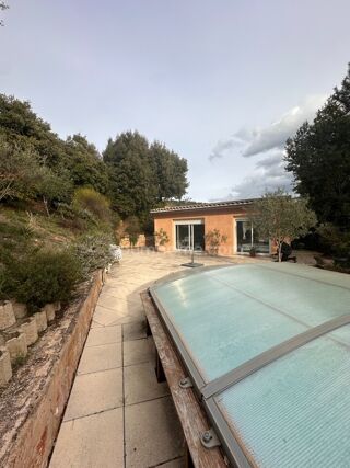  Villa à vendre 6 pièces 138 m²