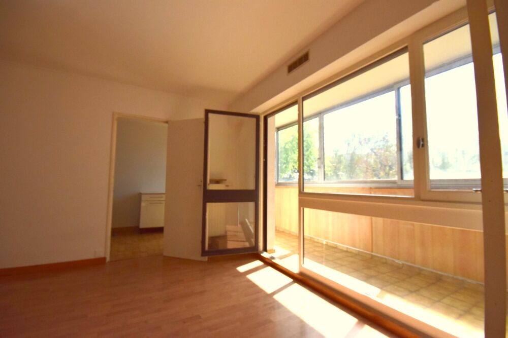 Vente Appartement T2 rez de chaussé Bernardière parking souterrain Saint herblain